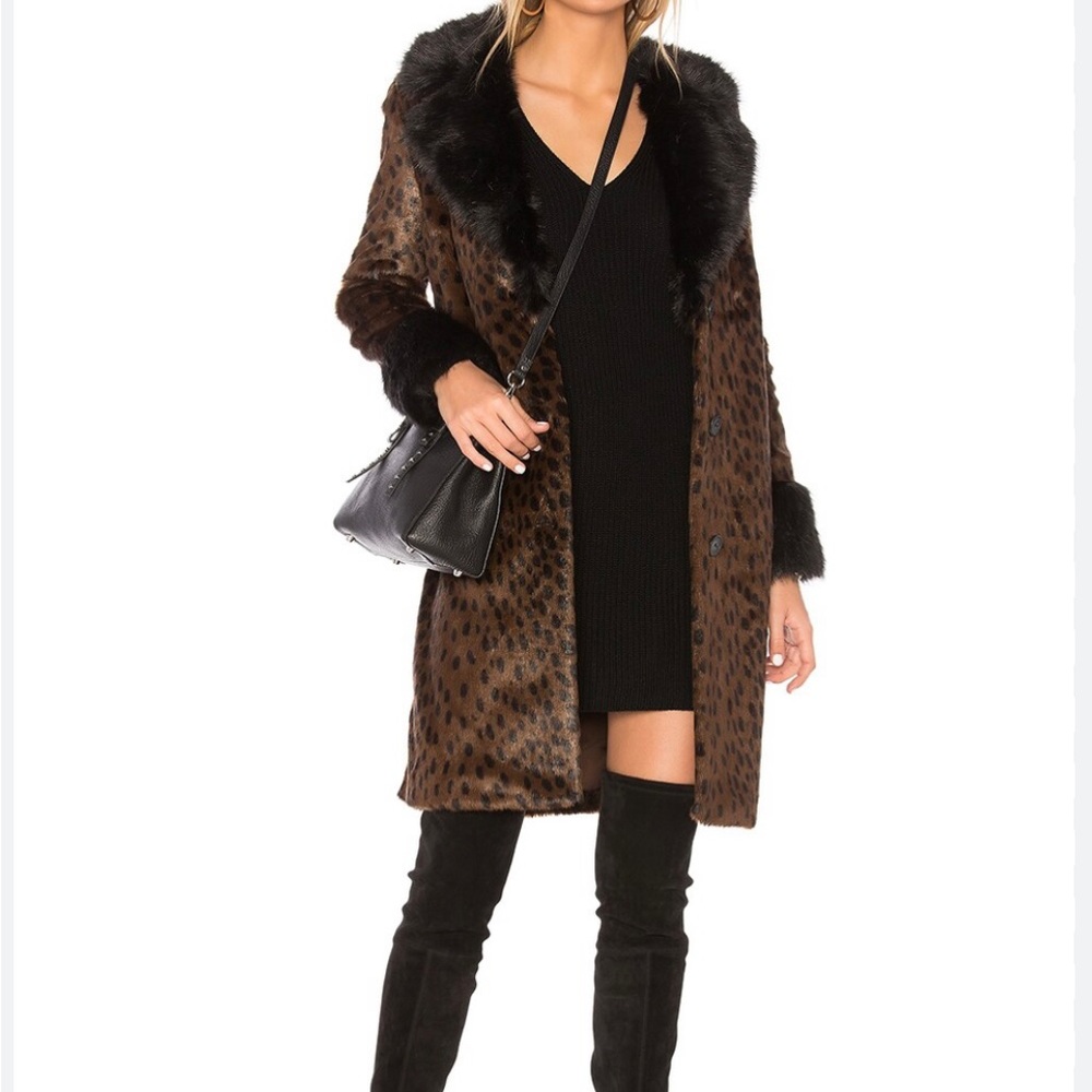 Faux Fur Coat in Dark Cheetah & Black NEW
EAVES 
Dark Cheetah & Black Size XS